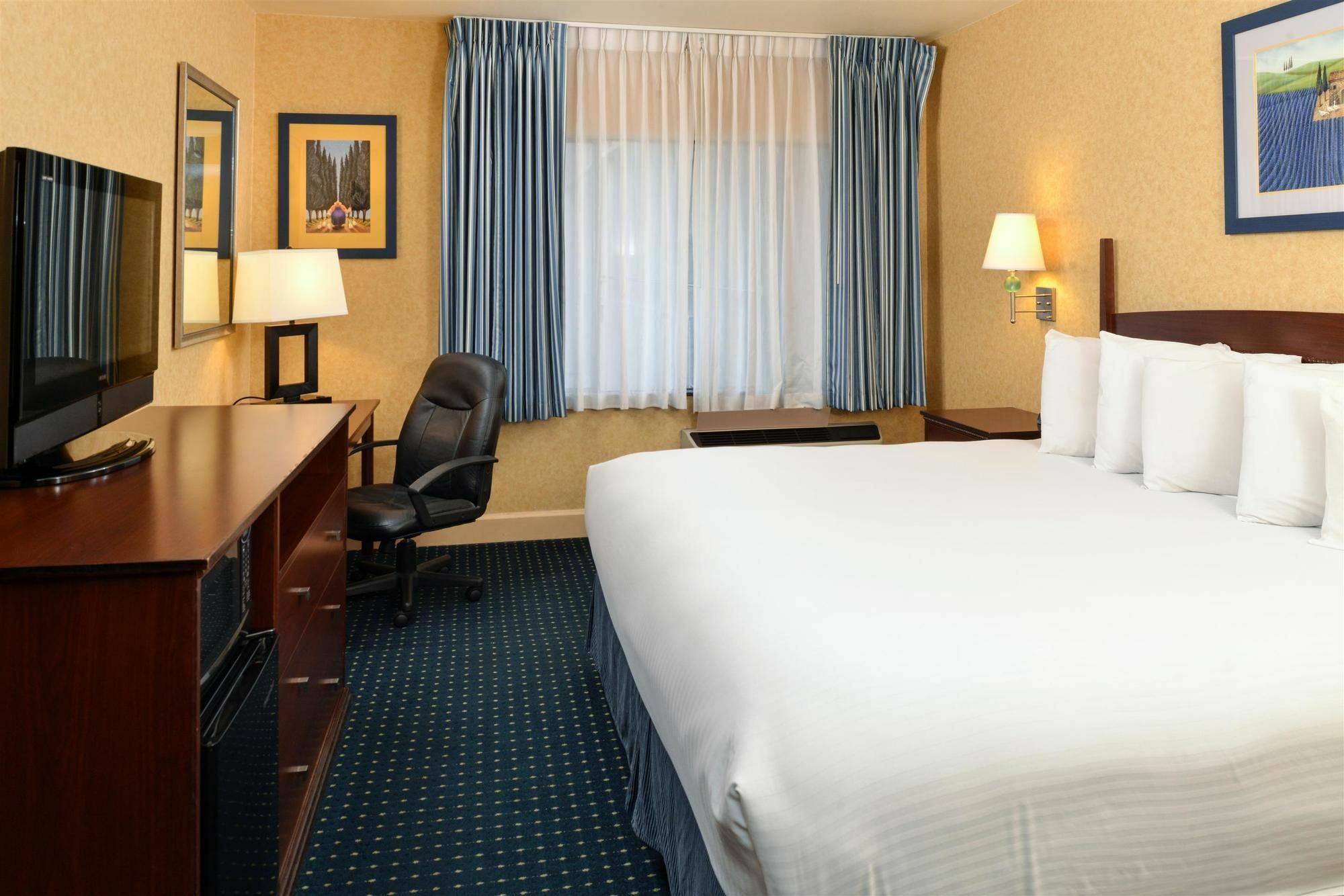 Holiday Inn - Salem By Ihg מראה חיצוני תמונה
